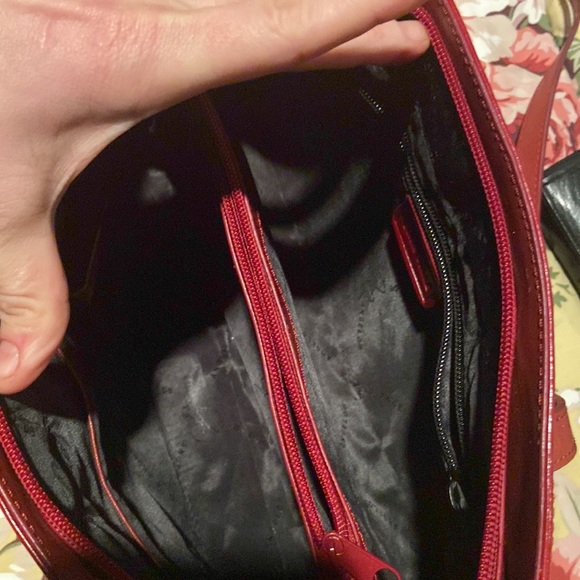 Angelo gorgeous red great quality/condition purse - Picture 7 of 14
